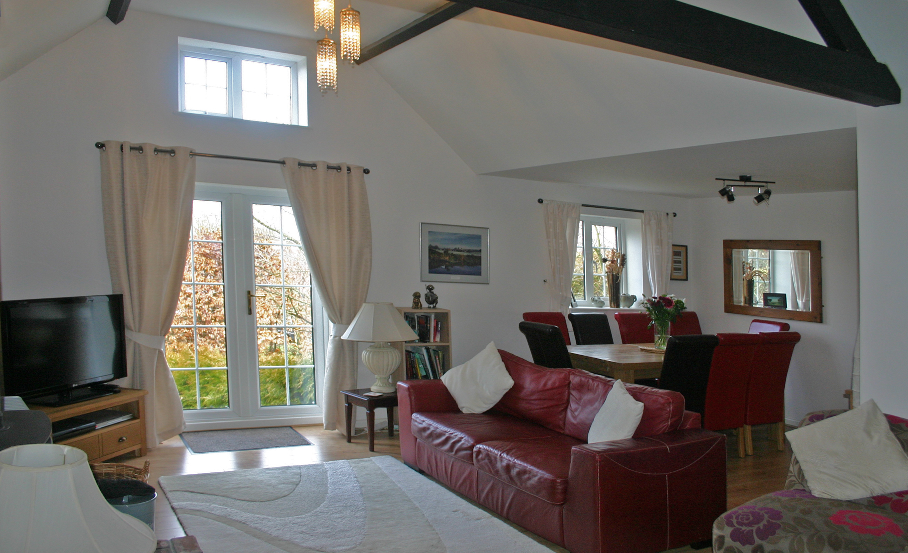 Beamed lounge diner.jpg